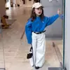 Conjunto de Niña Otoño 2026 Nuevo Estilo Unisex Camisa Holgada de Manga Larga Moda Elegante Niña Pantalones Blancos de Pierna Ancha