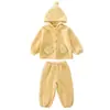 Conjunto de pijama de cardigã com capuz e forro de fleece para meninas, outono e inverno, quente e estiloso, conjunto de duas peças para casa infantil
