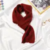 Bufanda Corta de Lana Hueca Estilo Coreano para Mujer Otoño e Invierno Bufanda de Lana Tejida Caliente de Moda Bufanda de Estudiante