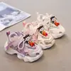 Sandalias para Niñas Kuromi 2025 Nuevo Verano Moda Infantil Zapatos Deportivos de Malla Superficie de Malla Hueca Zapatos Blancos