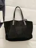 Moda Retro Bolso de Terciopelo de Piel de Ciervo para Mujer 2025 Otoño e Invierno Nuevo Bolso de Hombro Gran Capacidad Bolso de Mano para el Brazo