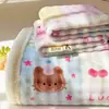 Juego de sábanas de terciopelo de leche, tres piezas, forrado de felpa, engrosado para abrigar, suave y cómodo para otoño e invierno, con un estampado fresco y elegante estilo ins