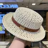2026 Novo Estilo Chapéu de Palha de Aba Reta Personalizado Estilo Francês Europeu e Americano para Primavera e Verão Viagem ao Ar Livre, Proteção Solar na Praia, Alta Qualidade