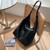 Bolsa tote casual de couro macio estilo coreano, bolsa de ombro de alta qualidade, grande capacidade, moderna, para mulheres, bolsa de axila, para todos os gostos