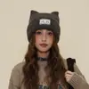 Fábrica de Gorros de Punto de Poliéster Venta al por Mayor Otoño e Invierno Orejas de Gato Lindas Color Sólido Gorro de Lana Tejido Gorro de Lana Caliente para Mujer