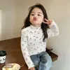 Camiseta térmica para niñas con forro de polar, nuevo estilo otoño e invierno con ribete de volantes, manga larga, longitud media, cuello semi alto, top cálido para niños mayores