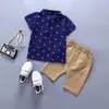 Conjunto de Verão Novo para Meninos Bebês Manga Curta Gola Lapela Dois Botões Shorts Estampados Manga Curta Conjunto de Duas Peças para Cabelo