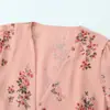 Atacado Fabricante de Roupas Femininas Transfronteiriças Primavera 2026 Estilo Europeu e Americano Decote V Manga Longa Cintura Ajustada Fenda Vestido Estampado