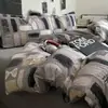 Conjunto de Roupa de Cama Listrado Preto e Branco Estilo Nórdico Peças Quatro Peças Macio Confortável Dormitório de Estudante Quarto Resistente à Sujeira Universal para Todas as Estações