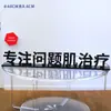 Soporte de Exhibición Acrílico para Marca Water Light Pantalla de Escritorio en Sala de Transmisión en Vivo de Belleza Médica