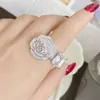 Anel de flor de rosa brilhante Versa com pedra preciosa feminino banhado a ouro 18K Pulseira Camélia com zircônia cravejada de diamantes