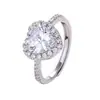 Anillo de Corazón con Diamantes Completo de Moda y Sencillo para Mujer, Lujo Ligero, Diseño Exquisito de Nicho, Temperamento de Alta Gama, Anillo Pulsera Versátil
