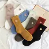 Meias de Dormir em Fleece Coral Meias de Casa Meias Infantis de Cano Médio Outono e Inverno Urso Bordado Fofas Forradas com Fleece Espessas Quentes de Cano Longo