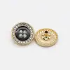 Botón de presión de metal estilo pequeño y fragante de fábrica, borde de taladro, botón de madre falso de cuatro ojos, hebilla decorativa para abrigo, hebilla cuatro en uno