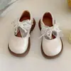 Zapatos Infantiles al por Mayor 2026 Otoño Nuevo Estilo Coreano Perla Encaje Moño Moda Chic Niña Pequeña Zapatos Pequeños de Cuero