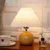Lámpara de Mesa Plegada con Grano de Madera Retro Lámpara Creativa Nórdica para Dormitorio Mesita de Noche Cálida Romántica Simple Estilo Ins Lámpara Corazón Femenino