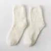 Meias Femininas de Coral Fleece Espesso Planas de Cano Médio, 23 Cores, Cor Doce, Meias para Dormir Doces, Meias Quentes de Coral Fleece Meio Lado para Chão