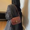 2025 Nova Bolsa Quadrada Pequena de Axila Estilo Floresta Tendência Retrô Nicho Bolsa Versátil Feminina para Inverno com Color Blocking de Ombro Único Transversal