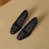 Sapatos Mary Jane Retro Quadrados com Laço e Tira Elástica para Mulheres, Slip-On Estilo Francês com Salto Bloco, Sapatilhas Pretas para o Dia a Dia