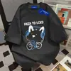 Camiseta Casual de Manga Corta para Mujer 2025 Verano con Estampado de Letras y Gatito con Auriculares, Versátil, Casual, Holgada, Cuello Redondo