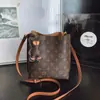 Bolso de mano de alta gama para mujer 2026 nuevo estilo estampado europeo y americano bolso retro para mujer casual versátil gran capacidad bandolera cruzada