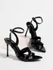 Venta al por mayor de fábrica, zapatos de tacón alto europeos y americanos para mujer, acabado espejo, tira cruzada, sandalias de punta fina, tacones altos sexys