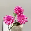 Flores artificiales de dalia de tres cabezas para fotografía, decoración del hogar, escaparates de centros comerciales, bodas, hoteles y venta al por mayor transfronteriza.
