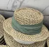 Sombrero de Paja Trenzada de Moda Estilo Old Money Hueco de Copa Plana para Mujer, Para Salir, Vacaciones, Playa, Sombrero de Paja, Elegante, Temperamento, Sombrero Formal