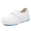 Zapatos de enfermera con velcro para mujer, blancos, de suela gruesa, de suela blanda, ligeros, antideslizantes, sin cordones, de punta redonda, completamente cerrados, zapatos de trabajo para personal médico