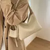 Bolso de Mano Retro de Cuero Suave para Mujer 2026 Nuevo de Gran Capacidad Bolso Madre-Hijo de Moda Versátil Bolso de Hombro Cruzado