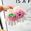 Luvas de urso morango outono e inverno para crianças de 3 a 8 anos, femininas, fofas, de desenho animado, de pelúcia, tricotadas, quentes para o frio, outlet de fábrica