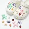 Zapatos Croc 2025 Accesorios Sencillos Ins Corazón Girly Zapatos Croc Hebillas de Zapatos Lindas de Gama Alta Versátiles Flores para Zapatos