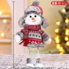 Gorro de punto rojo de Navidad con figura de muñeco de nieve, adorno navideño, adorno de escritorio, regalo de vacaciones