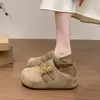 Novedad de otoño hebilla de cinturón de doble uso sandalias casuales de suela blanda estilo coreano 2026 sandalias de punta cerrada para mujer con plataforma para aumentar la altura estilo Birkenstock