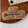 Pinza para el pelo rectangular de felpa grande y colorida para la parte posterior de la cabeza para mujer, elegante y suave, con forma de tiburón