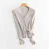 Cardigã de tricô francês com costela vertical de seda de amoreira (principalmente item quente recomendado) para mulheres no outono e inverno