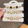 Pulsera de Zirconia Cuadrada Chapada en Oro Real de 18 Quilates Pulsera de Estilo Palacio Retro Francés Lujo Accesible Joyería de Gama Alta Venta al por Mayor