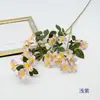 Arreglo de flores artificiales de seda de camelia de 2 puntas para mesa de comedor, decoración de plantas verdes, arreglo floral y decoración de ambiente comercial