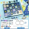 Calendario de Cuenta Regresiva de 24 Rejillas Serie Astronauta de Dibujos Animados Pulsera DIY Caja Sorpresa Conjunto de Joyería de Pulsera Hecha a Mano con Cuentas