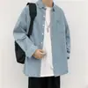 Estilo Harajuku Camisa de mezclilla manga larga estilo Hong Kong casual holgada camisa de otoño moda masculina abrigo