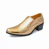 Sapatos Casuais Masculinos Transfronteiriços Couro Macio Bico Fino Sapatos Formais de Negócios Salto Alto Masculino Slip-On Sapatos que Aumentam a Altura Sapatos Masculinos de Comércio Exterior