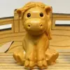 Artesanías de Madera Tallada a Mano de Ciprés Versión Q de los Doce Animales del Zodiaco, Decoraciones para el Interior del Automóvil, Pequeñas Figuras de Animales y Artesanías