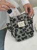 4112 Outono e Inverno Pelúcia Estampa de Leopardo Bolsa de Armazenamento Portátil Celular Batom Necessaire Bolsa de Ombro Transversal para Compras