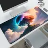 Mouse Pad Desenho Animado Teclado de Computador Mesa de Trabalho Jogos Estilo Anime Tapete de Mesa de Escritório para Homens e Mulheres com Bordas Costuradas e Design Espessado