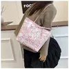 Bolsa de Lona com Grafite Feminina Casual de Ombro Versátil Grande Capacidade Estudante Aula Deslocamento Bolsa Tote Portátil