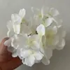 Ventas Directas de Fabricantes de Comercio Exterior: Flores Artificiales Blancas, Flores Falsas Estilo Bosque, Materiales Florales para Bodas, Flores para Decoración de Salón de Bodas
