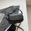 Atacado Novas Bolsas de Nicho Femininas 2025 Nova Moda Exquisite Bolsa Sela Semicírculo Bolsa Transversal de Ombro