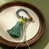 Color degradado tejido a mano nudo Vajra borla hilo de algodón anillo para dedo hebilla llavero colgante para bolso accesorio colgante para solapa