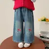 Jeans Denim Vermelho Estilo Coreano para Meninas Estilo Primavera e Outono 2026 Nova Moda Infantil Calças Longas Estilosas para Menininhas Tendência