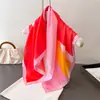 Lenço Estampado em Blocos de Cor Simples de Seda Sintética, Xale de Alta Qualidade, Lenço de Pescoço Versátil, Lenço Quadrado Pequeno, Lenço de Cabeça, Lenço Feminino